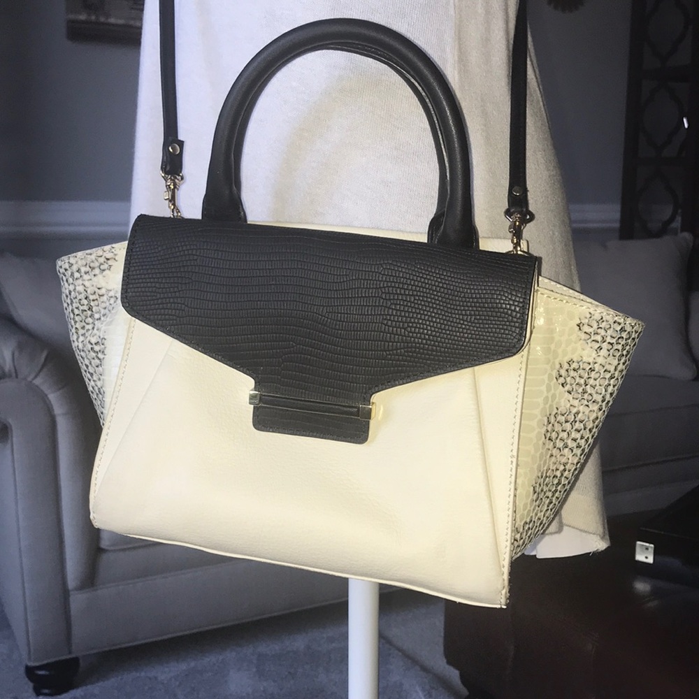 Vince Camuto crossbody purse